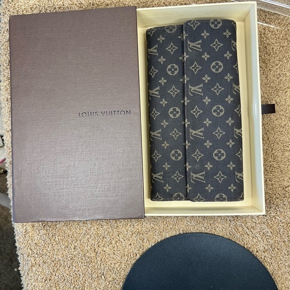 Louis Vuitton Mini Lin Sarah Brown Monogram Long Wallet 2007 - Picture 3 of 13